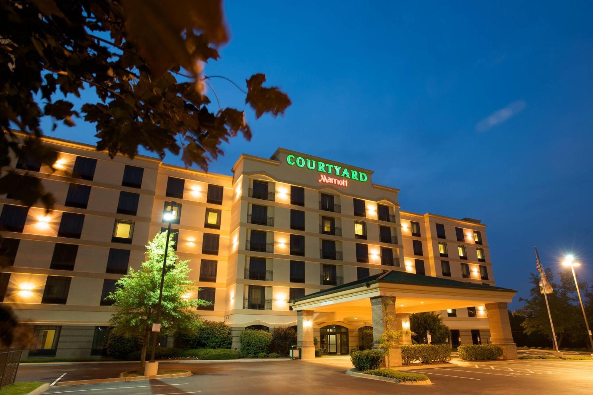 Courtyard Louisville Airport Exterior foto